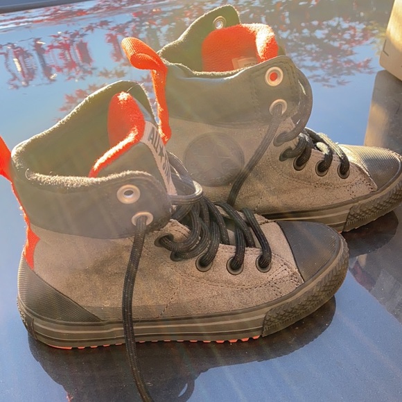 Kids Converse All-Stars Sz: 12.5 - Picture 2 of 5